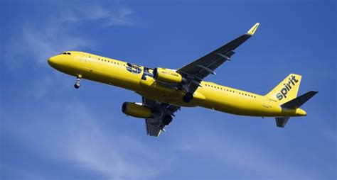 Spirit Airlines offers $20 flights during 'Black and Yellow' sale